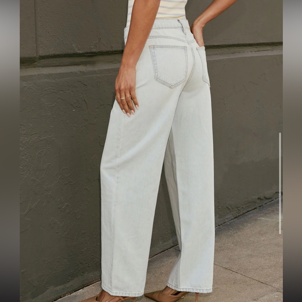 NWT Hidden Izzy Rigid Straight Leg Jeans Light Blue Denim Jeans Size 24